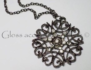 COLLAR LARGO SNOWFLAKE NEGRO